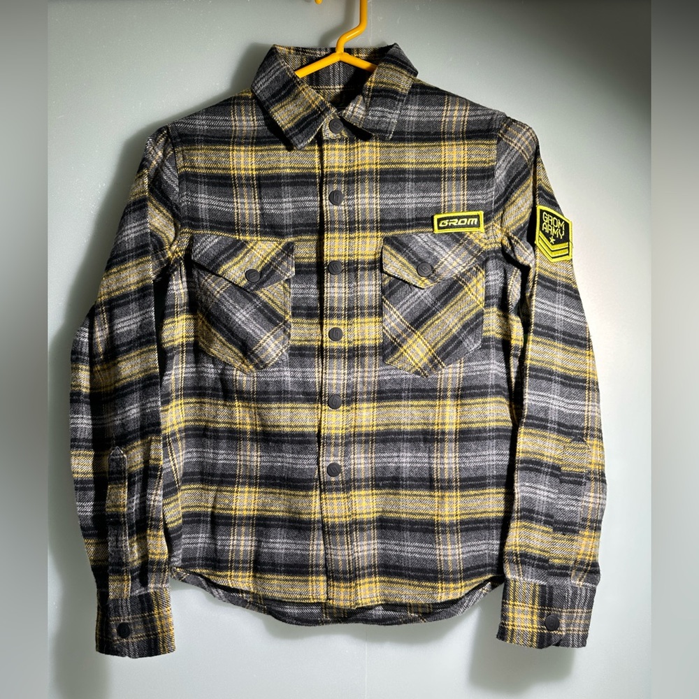 NWT Grom 100% cotton shirt for young boys size: 6-7 S